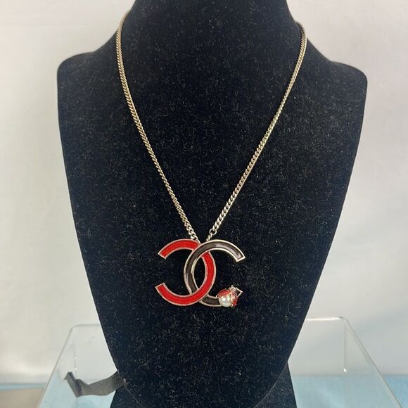 Chanel Rare Ladybug Double C Necklace - Picture 2 of 6